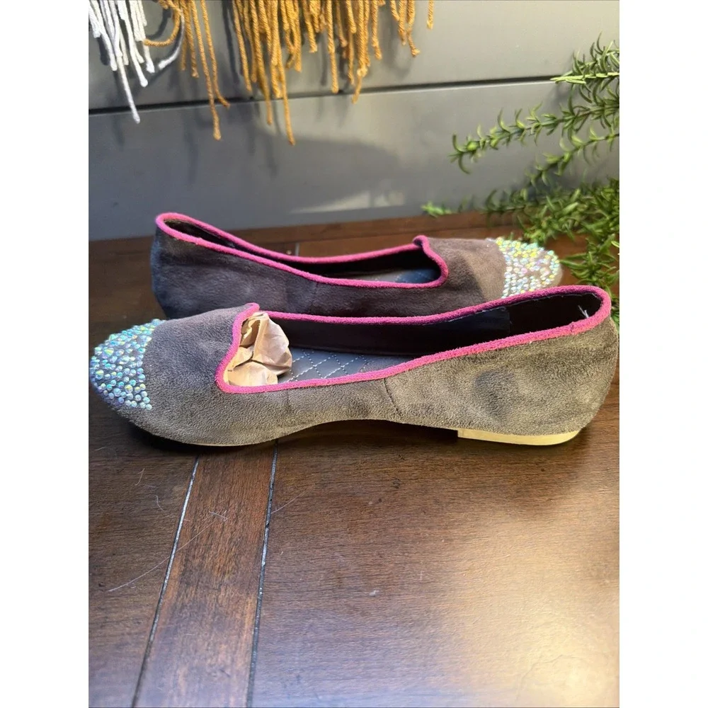 Report Brown Suede Round Toe Ballet Flats Rhinestone Bow Slip-On Women's US 6.5